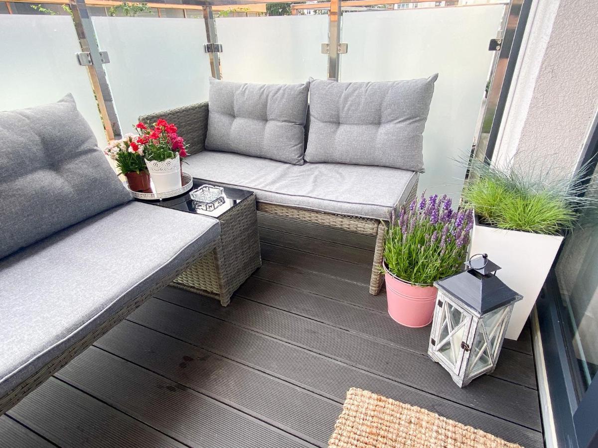 Silver Apartment *